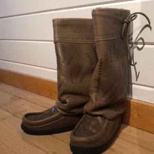 Manitobah Mukluks Tall Gatherer Boot